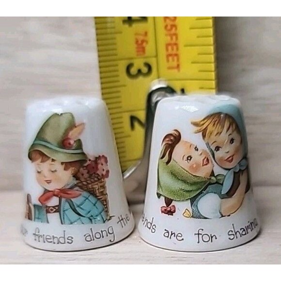 Vintage Set Of 2 Hummel Thimbles Friends Themed - Picture 3 of 11
